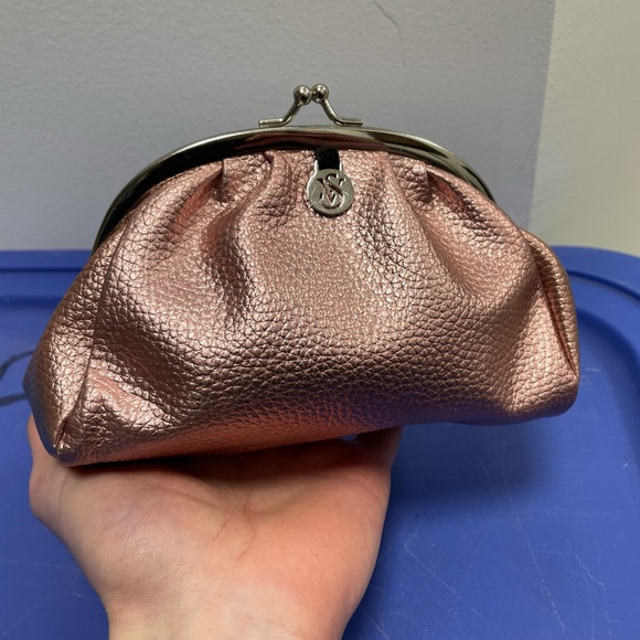 VS VICTORIA'S SECRET ROSE GOLD POUCH W/ KISS LOCK CLOSURE 6 IN X 4 IN X 2.5 - Picture 7 of 7
